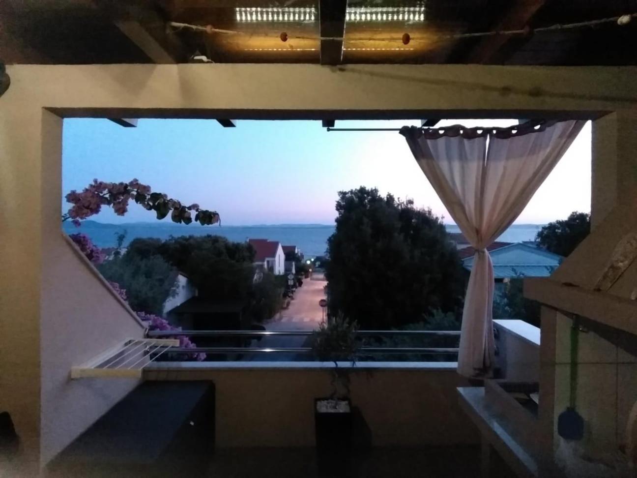 Apartment Vila Nina Petrčane Oda fotoğraf